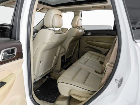 Used 2015 Jeep Grand Cherokee Overland RWD image 37