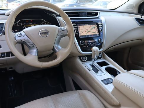 Used 2018 Nissan Murano SL w/ Moonroof Package FWD image 5