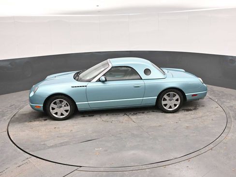 Used 2002 Ford Thunderbird RWD image 14