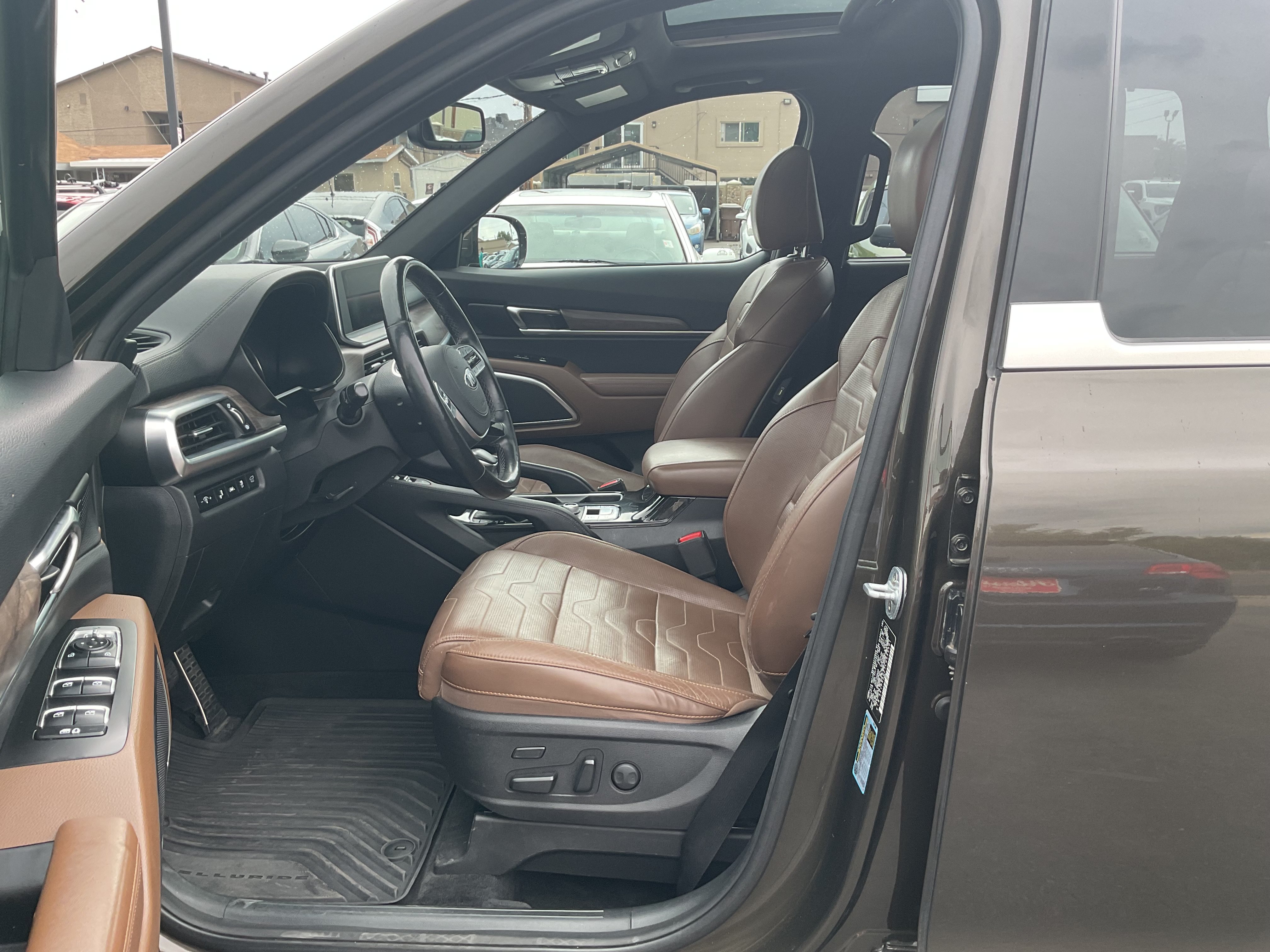 Used 2020 Kia Telluride SX w/ SX Prestige Package AWD/4WD image 12