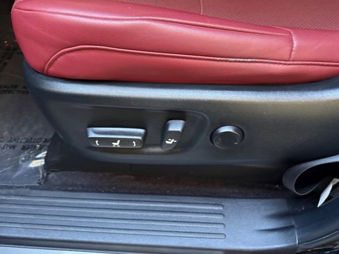 Used 2021 Lexus GX 460 Premium image 13