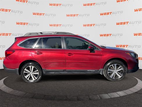 Used 2018 Subaru Outback 3.6R Limited image 6