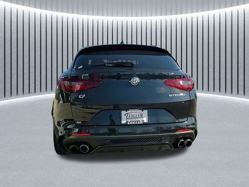 Used 2023 Alfa Romeo Stelvio Quadrifoglio image 12