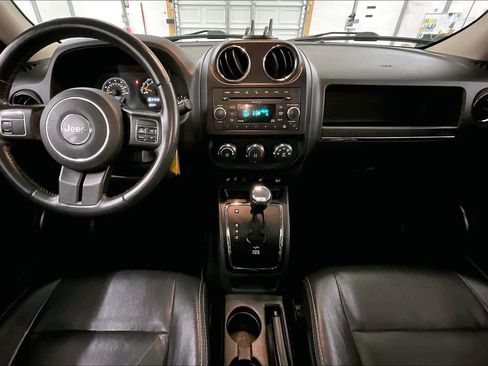 Used 2016 Jeep Patriot High Altitude image 15