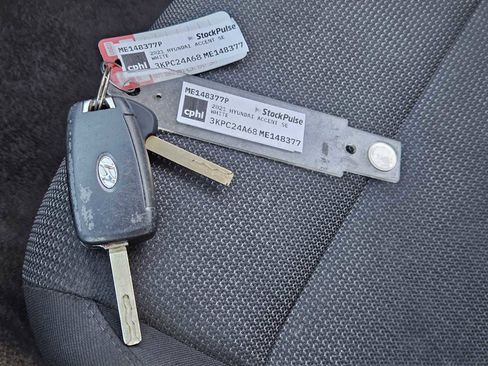 Used 2021 Hyundai Accent SE image 30