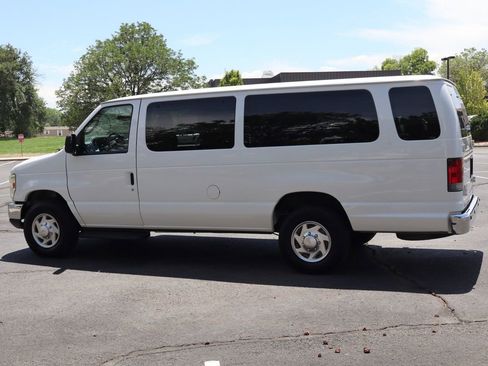 Used 2012 Ford E-350 and Econoline 350 XLT RWD image 8