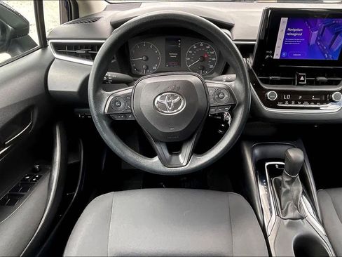 Used 2024 Toyota Corolla LE image 6