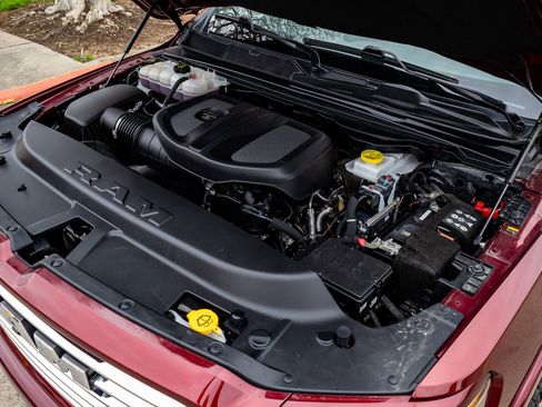 Used 2025 RAM 1500 Laramie w/ Laramie Southwest Edition image 40