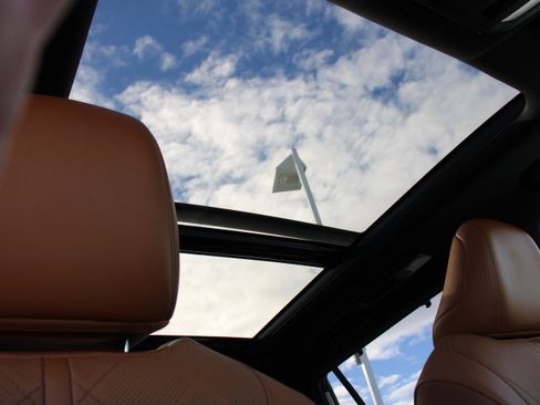 Certified 2021 Toyota Highlander Platinum image 26