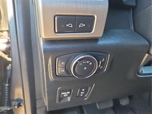 Used 2020 Ford F150 Platinum w/ Equipment Group 701A Luxury image 15