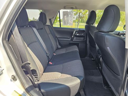 Used 2022 Toyota 4Runner TRD Off-Road AWD/4WD image 12