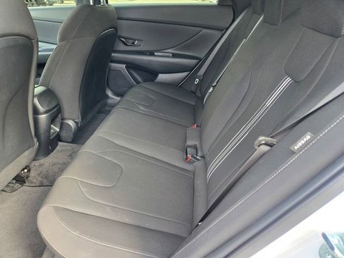 Certified 2025 Hyundai Elantra Sport FWD image 22