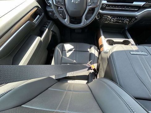 New 2026 Chevrolet Silverado 2500 High Country w/ High Country Premium Package AWD/4WD image 13