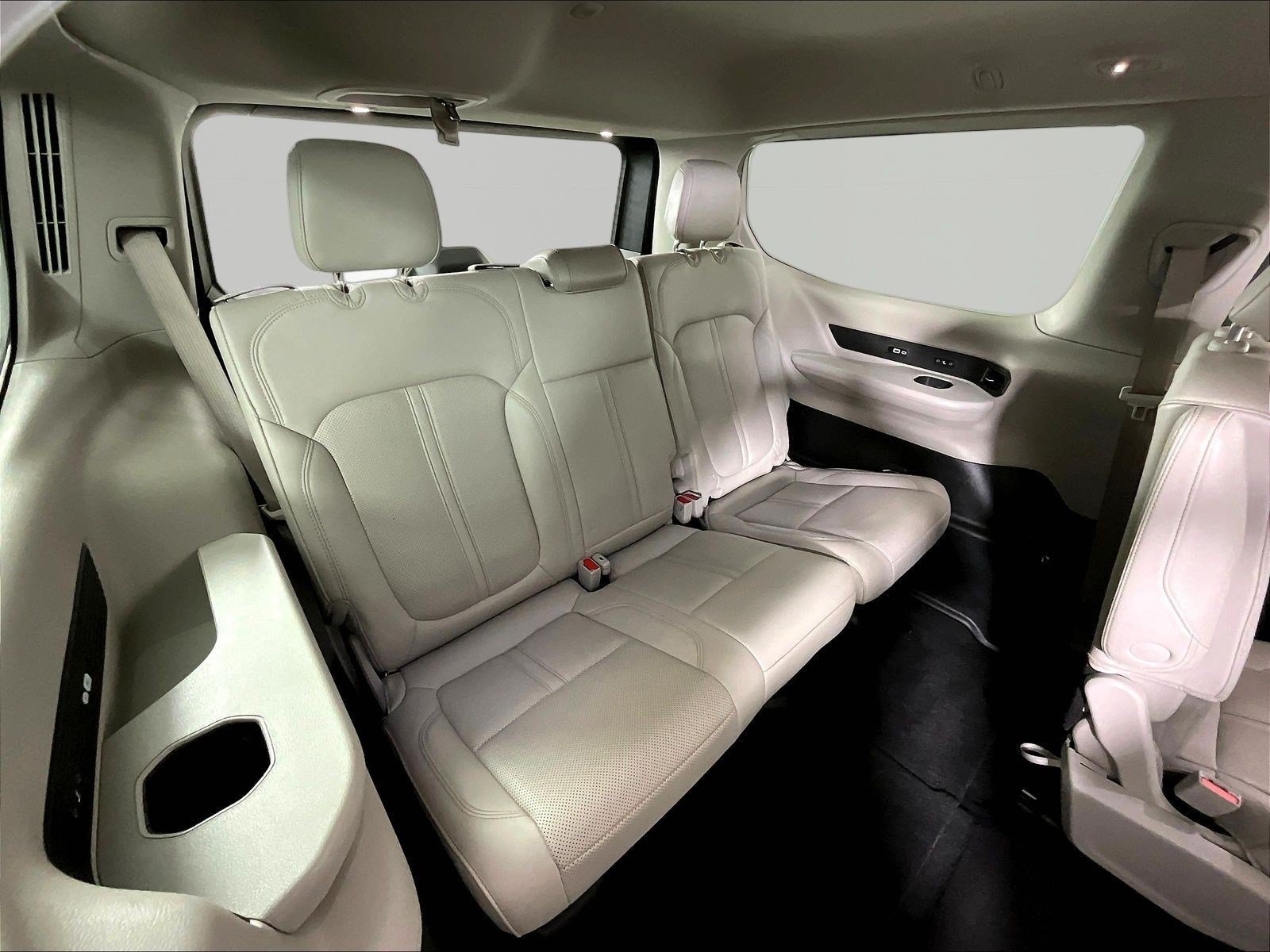Used 2024 Jeep Wagoneer Series III AWD/4WD image 26