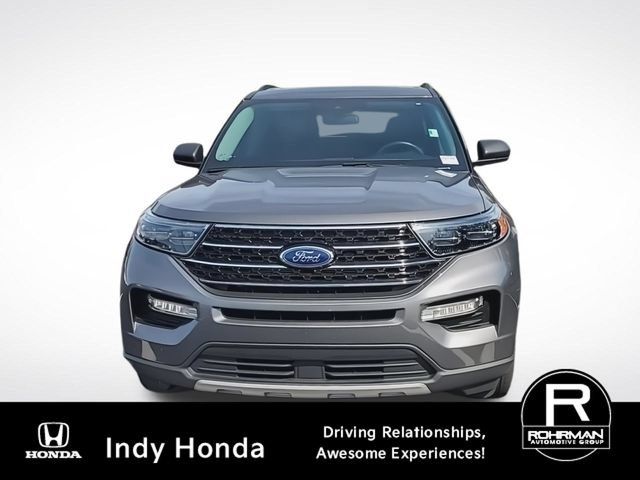 Used 2021 Ford Explorer XLT w/ Equipment Group 202A AWD/4WD image 3