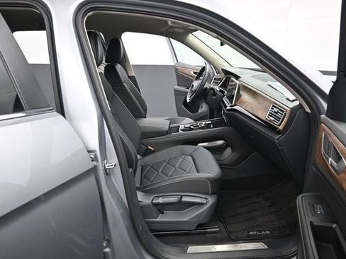 New 2026 Volkswagen Atlas SE AWD/4WD image 14