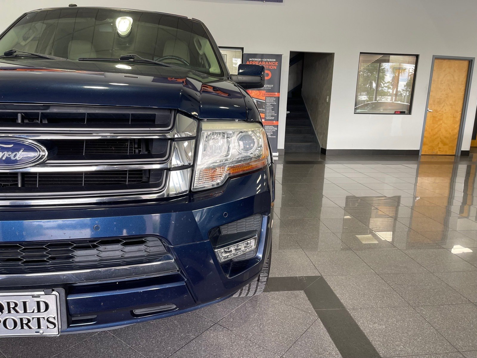 Used 2017 Ford Expedition Limited w/ Equipment Group 301A RWD image 10