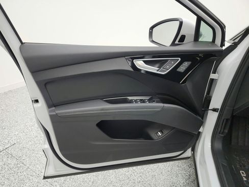 Used 2023 Audi Q4 e-tron Prestige w/ Black Optic Package image 14