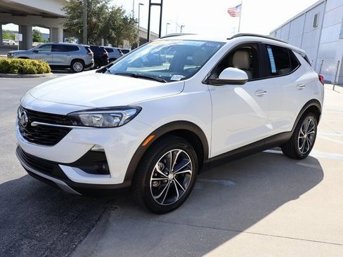 Certified 2023 Buick Encore GX Select w/ Safety Package II image 3
