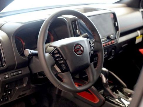 New 2025 Nissan Frontier PRO-4X image 6