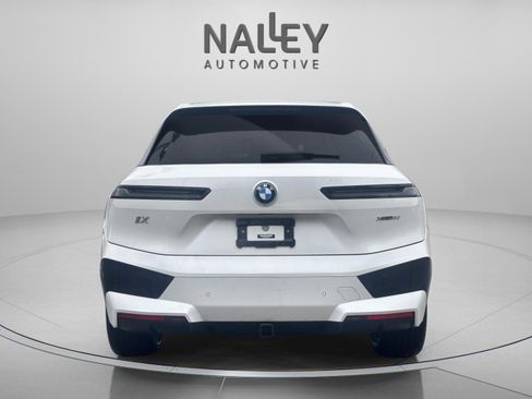 Used 2023 BMW iX xDrive50 w/ Premium Package image 4