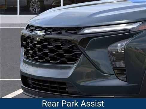 New 2026 Chevrolet Trax LT w/ Driver Confidence Package FWD image 15