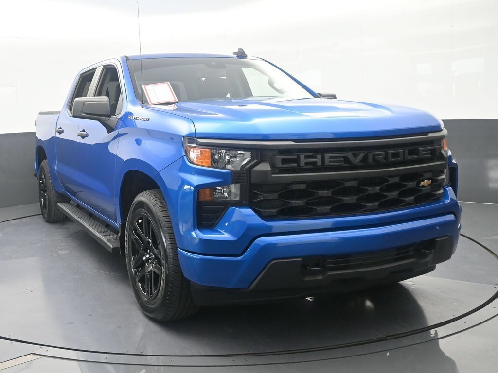 Used 2024 Chevrolet Silverado 1500 Custom RWD image 9