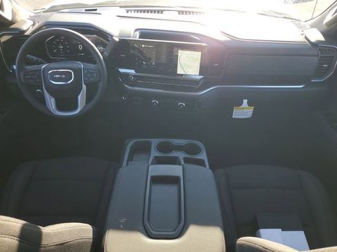 New 2026 GMC Sierra 1500 SLE image 23