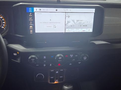 Used 2024 Jeep Wrangler Sport S image 19