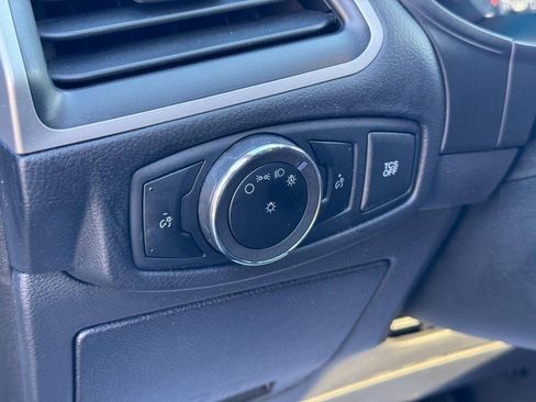 Used 2024 Ford Edge SEL image 18