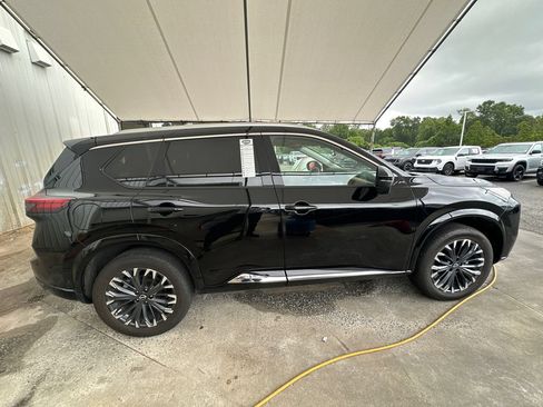 Used 2026 Nissan Rogue Platinum w/ Platinum Premium Package AWD/4WD image 8