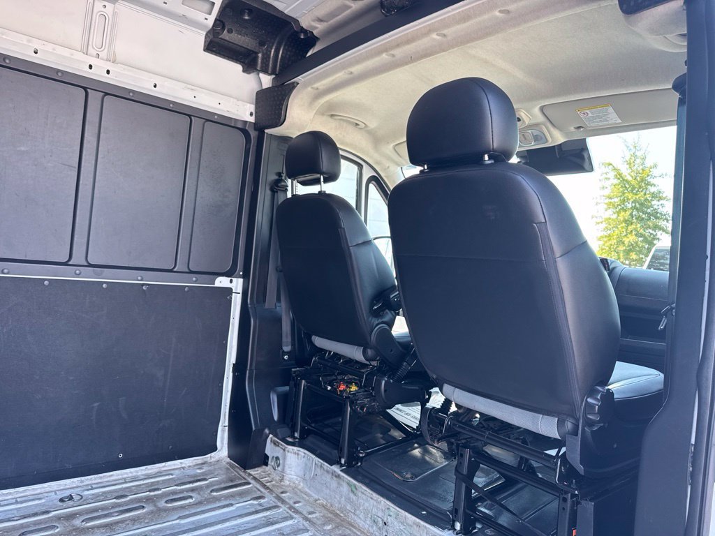 Used 2025 RAM ProMaster 2500 w/ Convenience Group FWD image 21
