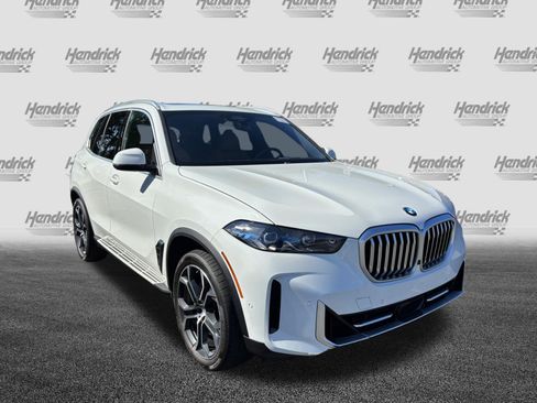 Certified 2025 BMW X5 sDrive40i w/ Premium Package RWD image 2