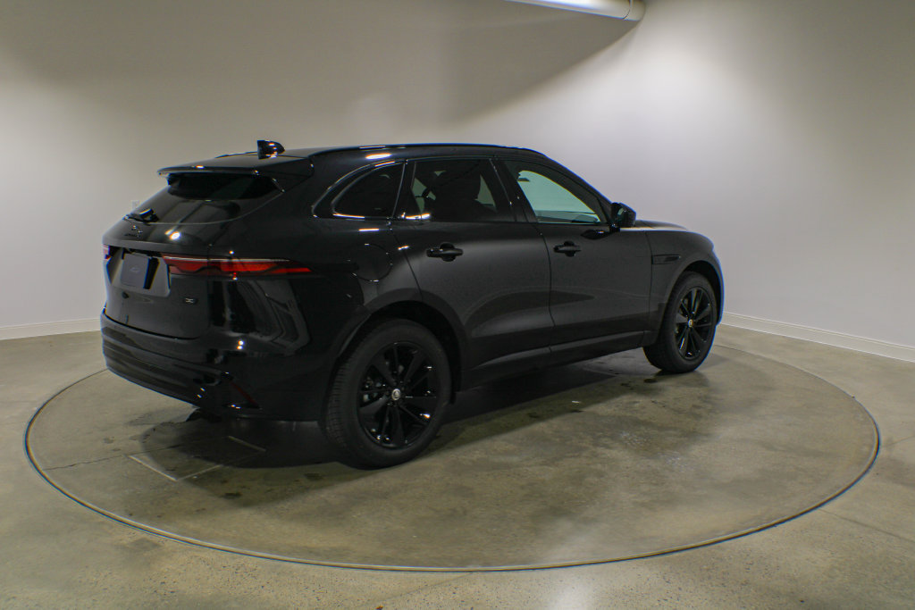 New 2026 Jaguar F-PACE R-Dynamic S AWD/4WD image 6