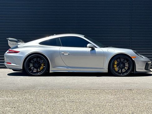 Used 2018 Porsche 911 GT3 RWD image 9