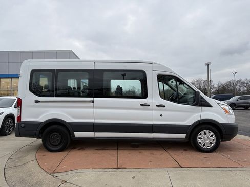 Used 2018 Ford Transit 350 XLT image 7