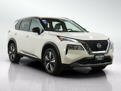 Used 2023 Nissan Rogue SL AWD/4WD image 7
