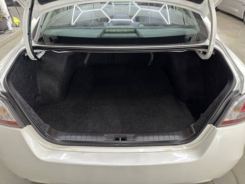 Used 2014 Nissan Altima 2.5 S w/ Display Audio Package FWD image 8