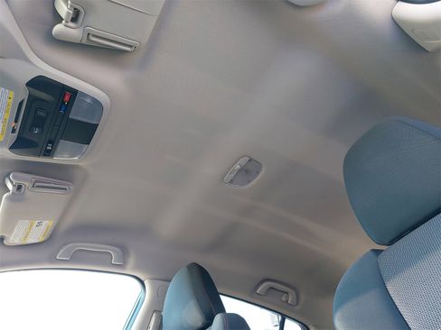 Certified 2023 Subaru Crosstrek 2.0i Premium image 28