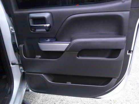 Used 2017 Chevrolet Silverado 1500 LTZ Z71 w/ Redline Edition image 18