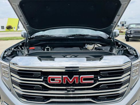 Used 2024 GMC Sierra 1500 SLT w/ SLT Premium Plus Package AWD/4WD image 48