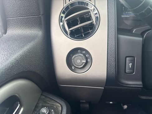 Used 2016 Ford Expedition Max Limited AWD/4WD image 38