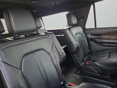 Used 2021 Ford Expedition Max Limited image 16