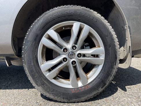 Used 2012 Nissan Rogue SV w/ Premium Pkg AWD/4WD image 23
