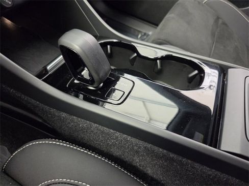 Certified 2023 Volvo XC40 Recharge Ultimate w/ Protection Package Premier image 33