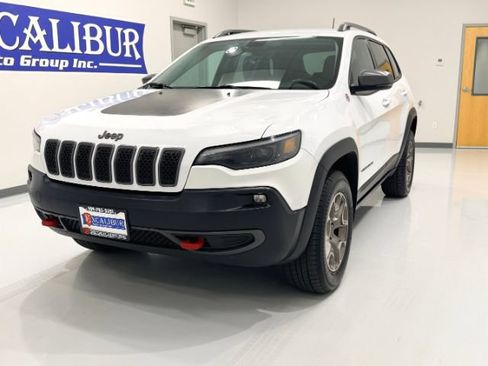 Used 2020 Jeep Cherokee Trailhawk w/ Cold Weather Group AWD/4WD image 7