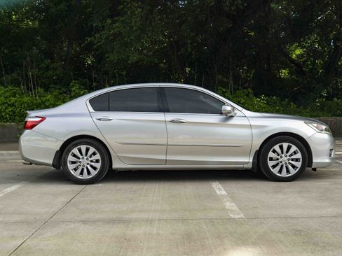 Used 2015 Honda Accord EX-L image 10