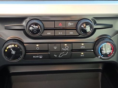 New 2026 Ford F250 XLT w/ FX4 Off-Road Package AWD/4WD image 22