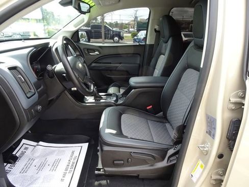 Used 2022 Chevrolet Colorado Z71 RWD image 10