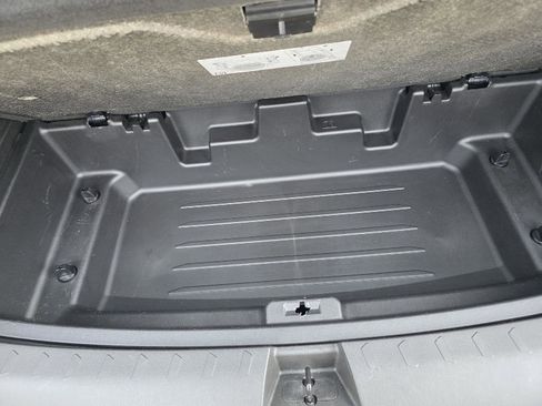 Used 2023 Chevrolet Traverse Premier image 26